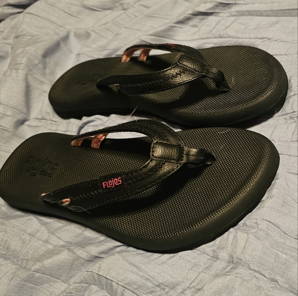 Flojos Black Flip Flops Size 6